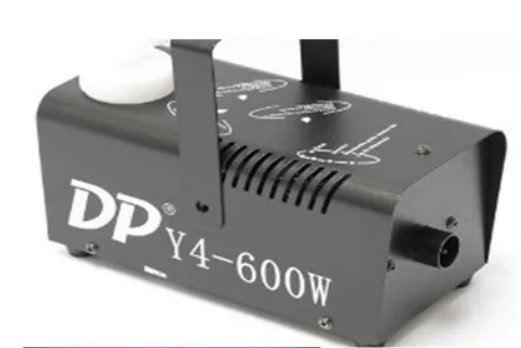 Masina de fum cu rezervor cu o putere de 600W!!